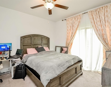 11021 Mikula Drive - Photo Thumbnail 21