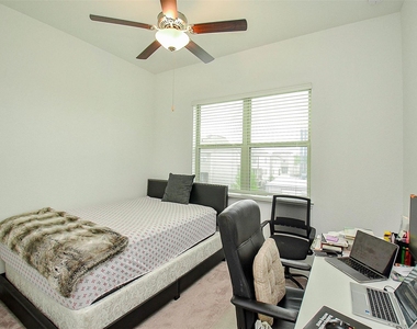 11021 Mikula Drive - Photo Thumbnail 22