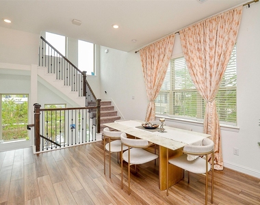 11021 Mikula Drive - Photo Thumbnail 10