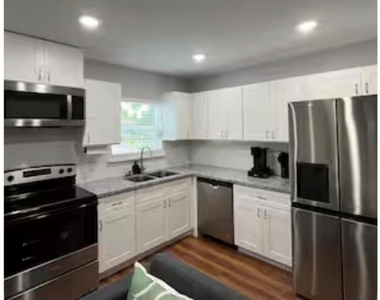6615 Bacher Street - Photo Thumbnail 16