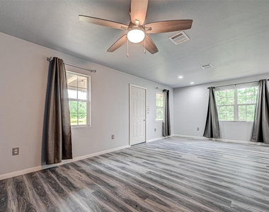15897 Dewberry Lane - Photo Thumbnail 4