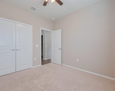 5327 Silver Ledge Drive - Photo Thumbnail 27