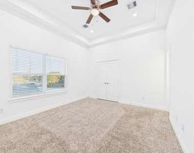 4619 Stassen Street - Photo Thumbnail 12