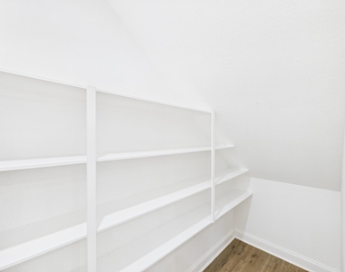 4619 Stassen Street - Photo Thumbnail 9