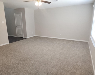 2218 Regatta Lane - Photo Thumbnail 6