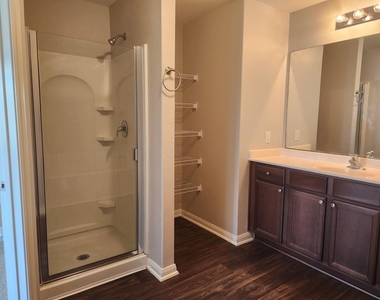 2218 Regatta Lane - Photo Thumbnail 12