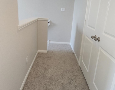 2218 Regatta Lane - Photo Thumbnail 10