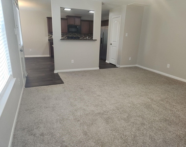 2218 Regatta Lane - Photo Thumbnail 5