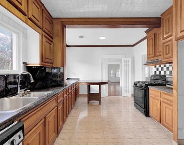 1702 Ruth Street - Photo Thumbnail 7