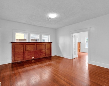 1702 Ruth Street - Photo Thumbnail 13
