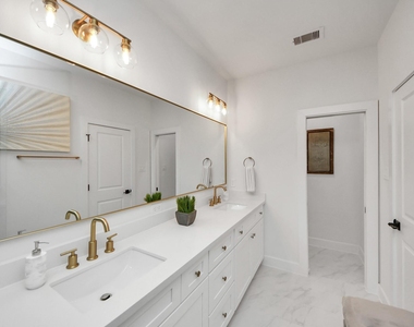 4415 Coke Street - Photo Thumbnail 25