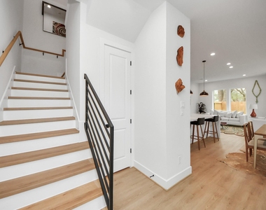 4415 Coke Street - Photo Thumbnail 4