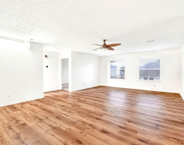 8518 Windy Thicket Lane - Photo Thumbnail 21