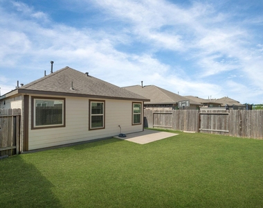 25702 Bottlebrush Sedge Street - Photo Thumbnail 30