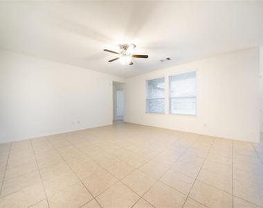 16323 Hillside Garden Lane - Photo Thumbnail 7