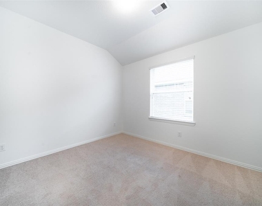 16323 Hillside Garden Lane - Photo Thumbnail 4