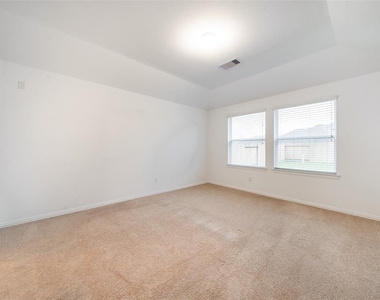 16323 Hillside Garden Lane - Photo Thumbnail 10