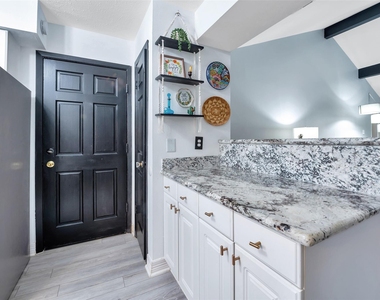 116 W White Willow Circle - Photo Thumbnail 15