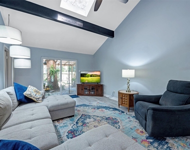 116 W White Willow Circle - Photo Thumbnail 6