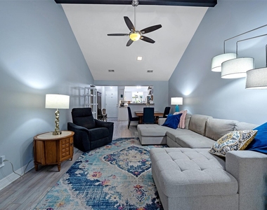 116 W White Willow Circle - Photo Thumbnail 8