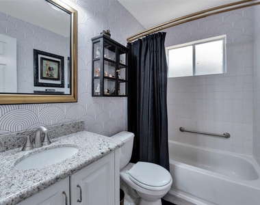 116 W White Willow Circle - Photo Thumbnail 23