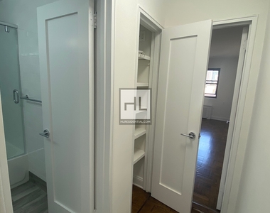 East 35 Street - Photo Thumbnail 4