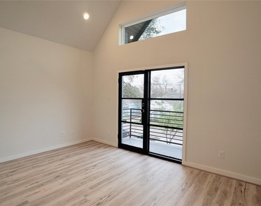 1711 Summer Street - Photo Thumbnail 10