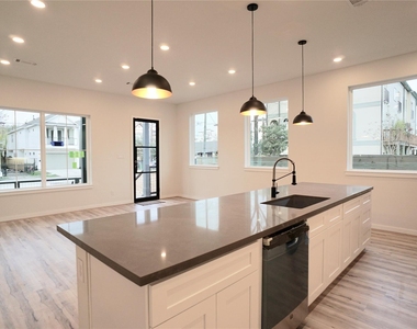 1711 Summer Street - Photo Thumbnail 7