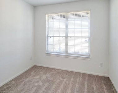 25737 Damask Drive - Photo Thumbnail 22
