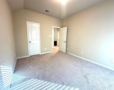 22407 Ebbets Field Drive - Photo Thumbnail 29