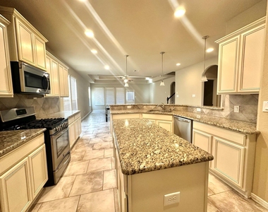 22407 Ebbets Field Drive - Photo Thumbnail 6