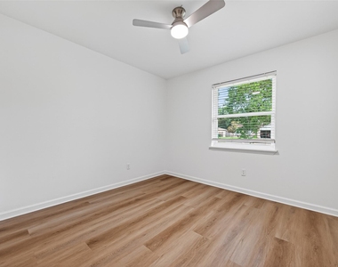 24014 Nomini Hall Lane - Photo Thumbnail 15