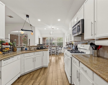 20703 Louetta Woods Drive - Photo Thumbnail 14
