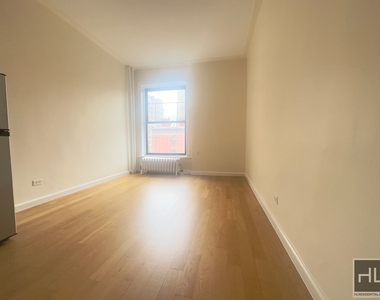 West 72 Street - Photo Thumbnail 1