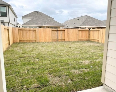 25419 Grotto Falls Lane - Photo Thumbnail 23