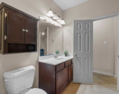 12610 Redbud Villa Lane - Photo Thumbnail 14