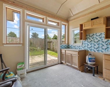 12610 Redbud Villa Lane - Photo Thumbnail 16