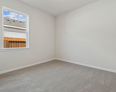 15463 Maple Terrace Drive - Photo Thumbnail 14