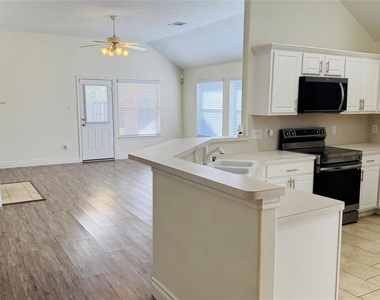 20210 Glen Burn Court - Photo Thumbnail 3