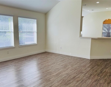 20210 Glen Burn Court - Photo Thumbnail 9