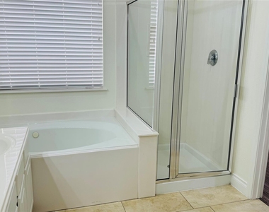 20210 Glen Burn Court - Photo Thumbnail 13