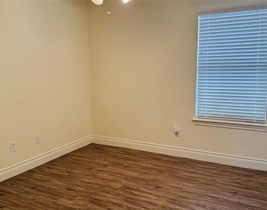 20210 Glen Burn Court - Photo Thumbnail 14