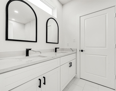 659 Road 5846 - Photo Thumbnail 16