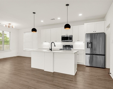 659 Road 5846 - Photo Thumbnail 5