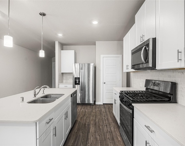 7002 Lauren Oak Drive - Photo Thumbnail 7