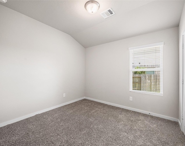 7002 Lauren Oak Drive - Photo Thumbnail 20