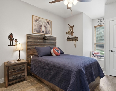 1680 Beech Drive - Photo Thumbnail 8