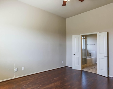 3443 Arrowhead Bay Lane - Photo Thumbnail 8