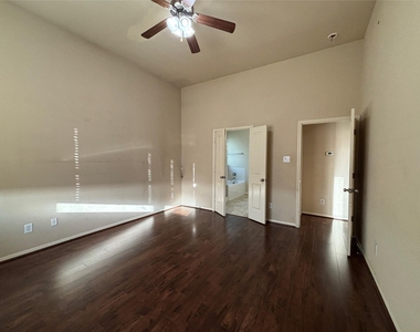 3443 Arrowhead Bay Lane - Photo Thumbnail 38