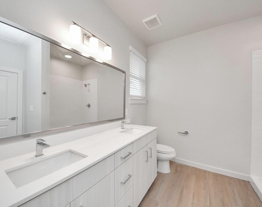 7330 Leighton Meadow Lane - Photo Thumbnail 31